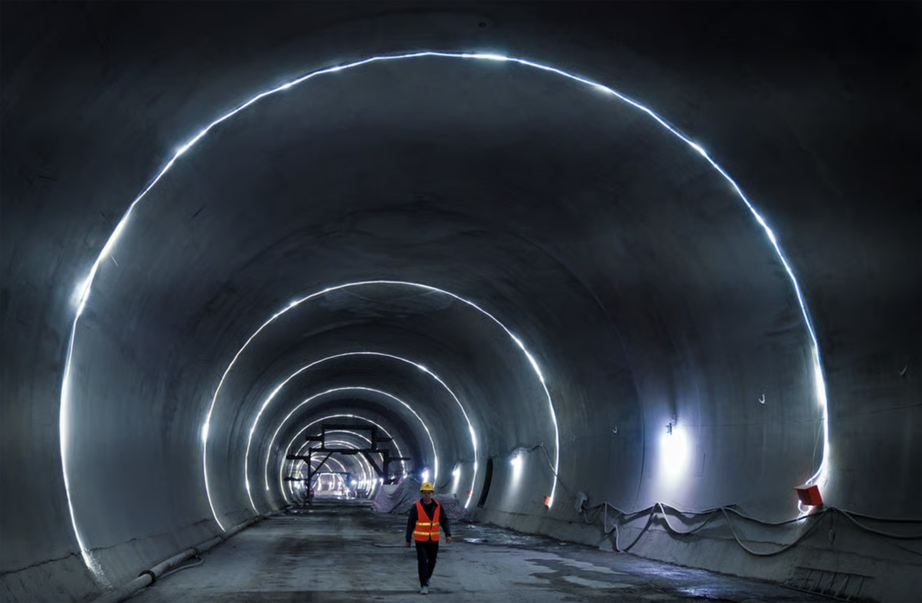 AI giải bài toán xây hầm đường sắt cao tốc ở Trung Quốc- Ảnh 1. AI giải bài toán xây hầm đường sắt cao tốc ở Trung Quốc- Ảnh 1.