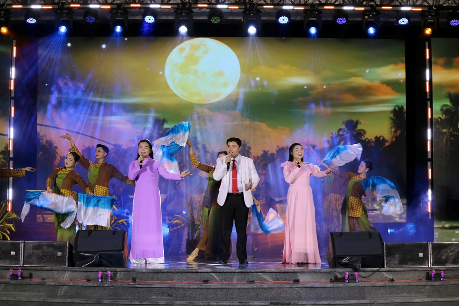 Chung kết trao giải Hội thi Đờn ca t&agrave;i tử An Giang 2025 với 98 giải ch&iacute;nh v&agrave; 9 giải phụ- Ảnh 1.