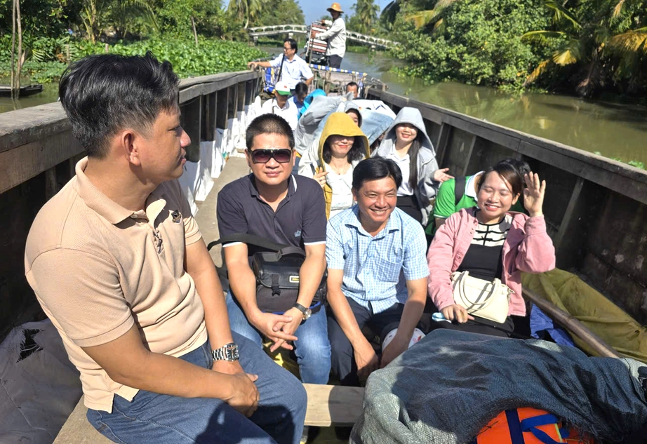 "Hai lúa" Cần Thơ làm du lịch- Ảnh 4. "Hai lúa" Cần Thơ làm du lịch- Ảnh 4.