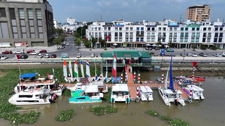 Khai trương bến t&agrave;u du lịch, kh&aacute;m ph&aacute; s&ocirc;ng nước Cần Thơ- Ảnh 2.