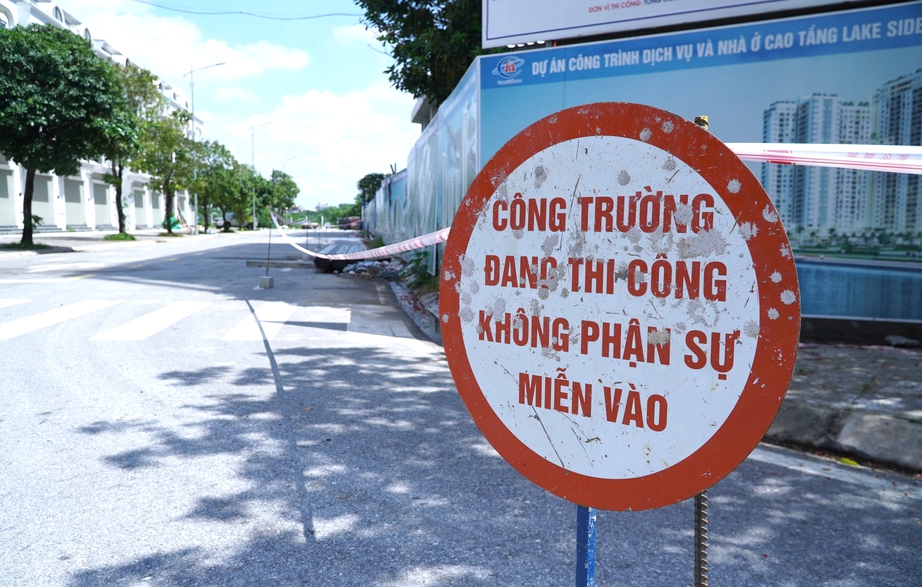 H&agrave; Nội: Đ&igrave;nh chỉ thi c&ocirc;ng c&ocirc;ng tr&igrave;nh x&acirc;y dựng kh&ocirc;ng đảm bảo điều kiện về m&ocirc;i trường- Ảnh 1.