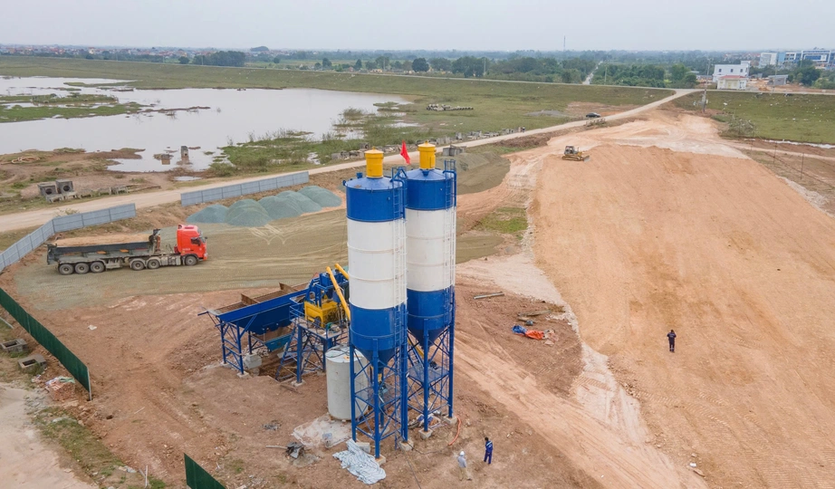 Nh&agrave; thầu tập trung nguồn lực đua tiến độ l&agrave;m cầu V&acirc;n Ph&uacute;c vượt s&ocirc;ng Hồng từ những ng&agrave;y đầu- Ảnh 8.