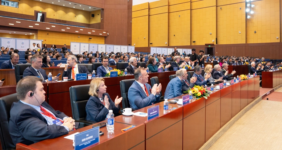 TP.HCM: Khai mạc Diễn đàn cộng đồng thông minh thế giới 2025- Ảnh 2. TP.HCM: Khai mạc Diễn đàn cộng đồng thông minh thế giới 2025- Ảnh 2.