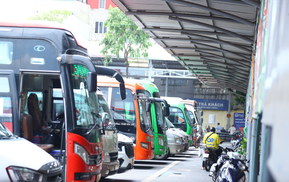 C&aacute;n bộ x&acirc;y dựng th&ocirc;i chức bị hạn chế tham gia doanh nghiệp đến 24 th&aacute;ng- Ảnh 1.