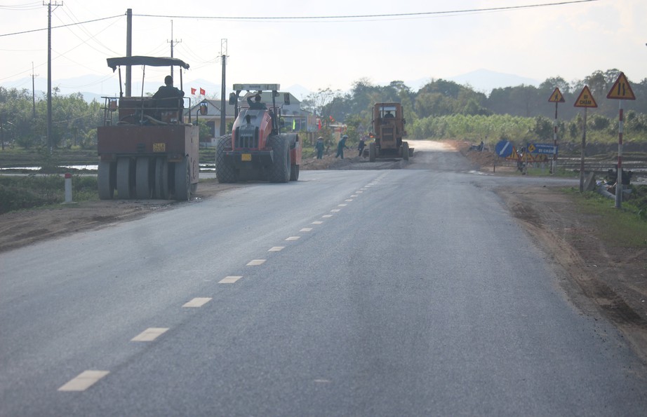 Tuyến tỉnh lộ huyết mạch ở Quảng Trị hư hỏng nặng được đầu tư sửa chữa thế n&agrave;o?- Ảnh 11.