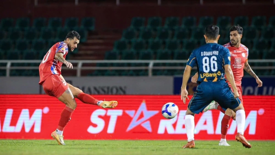 V-League: HAGL thua đau TP.HCM, Hà Nội FC thắng kịch tính đội cuối bảng - Ảnh 1.