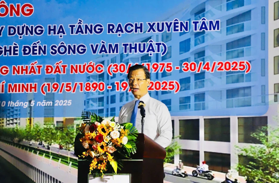Khởi công cải tạo tuyến rạch ô nhiễm nhất TP.HCM sau 20 năm chờ đợi- Ảnh 1. Khởi công cải tạo tuyến rạch ô nhiễm nhất TP.HCM sau 20 năm chờ đợi- Ảnh 1.