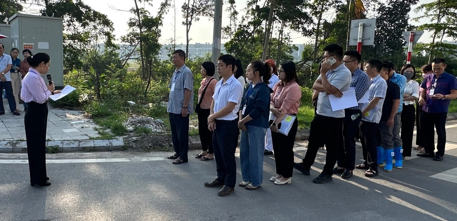 Vĩnh Phúc: Cưỡng chế kiểm đếm bắt buộc với 3 hộ dân- Ảnh 1. Vĩnh Phúc: Cưỡng chế kiểm đếm bắt buộc với 3 hộ dân- Ảnh 1.