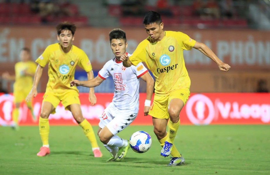 Thua 4 trận liên tiếp, HLV châu Âu xin từ chức ở đội bóng V-League- Ảnh 2. Thua 4 trận liên tiếp, HLV châu Âu xin từ chức ở đội bóng V-League- Ảnh 2.