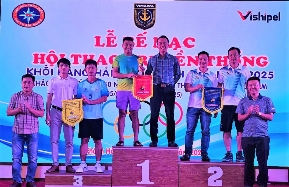 Hội thao ngành Hàng hải khu vực Khánh Hòa: Khỏe để chinh phục biển cả- Ảnh 2. Hội thao ngành Hàng hải khu vực Khánh Hòa: Khỏe để chinh phục biển cả- Ảnh 2.
