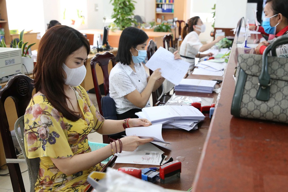 Đánh giá KPI công chức cách nào để loại bỏ những người "cắp ô"?- Ảnh 1. Đánh giá KPI công chức cách nào để loại bỏ những người "cắp ô"?- Ảnh 1.