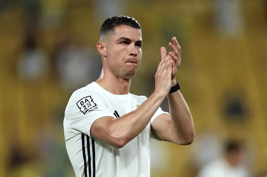 Ronaldo bóng gió việc chia tay “đại gia” châu Á- Ảnh 1. Ronaldo bóng gió việc chia tay “đại gia” châu Á- Ảnh 1.