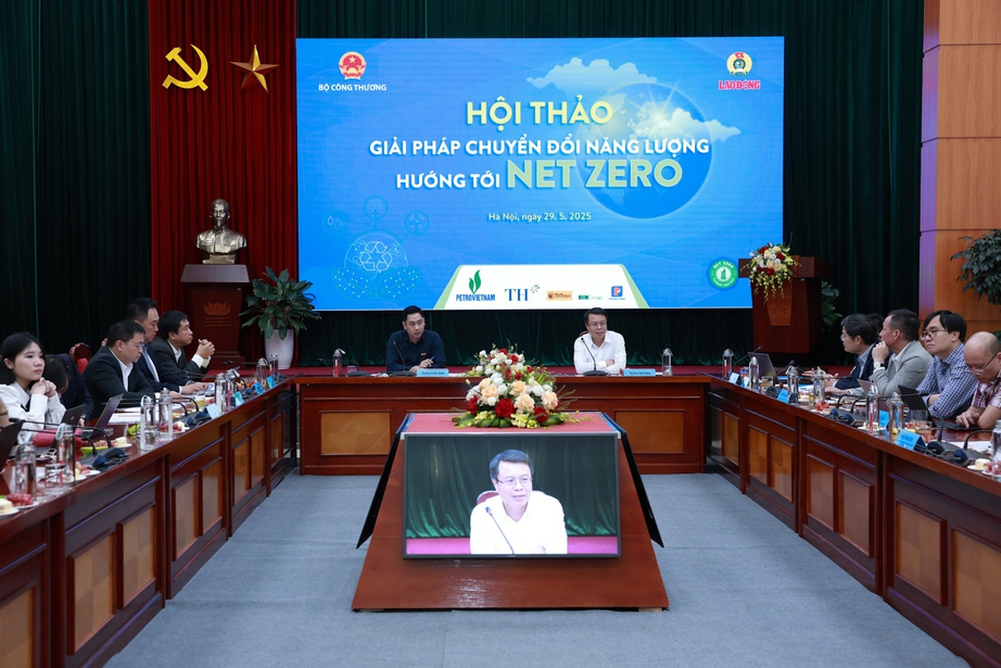 Tái định vị chính sách năng lượng xanh, cần gỡ vướng cho các dự án điện tái tạo- Ảnh 1. Tái định vị chính sách năng lượng xanh, cần gỡ vướng cho các dự án điện tái tạo- Ảnh 1.