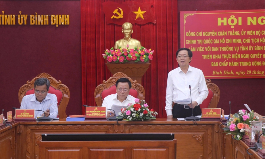 Bí thư Tỉnh ủy Bình Định được giao chủ trì công tác hợp nhất hai tỉnh Bình Định, Gia Lai- Ảnh 2. Bí thư Tỉnh ủy Bình Định được giao chủ trì công tác hợp nhất hai tỉnh Bình Định, Gia Lai- Ảnh 2.