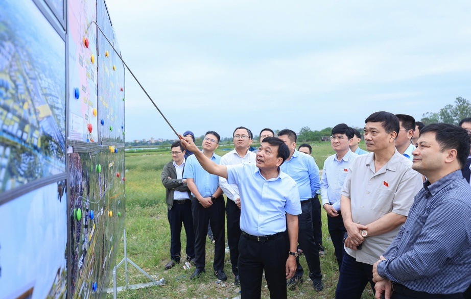 Những đêm trắng “vẽ” hình hài đường sắt tốc độ cao- Ảnh 2. Những đêm trắng “vẽ” hình hài đường sắt tốc độ w88 com mobile- Ảnh 2.