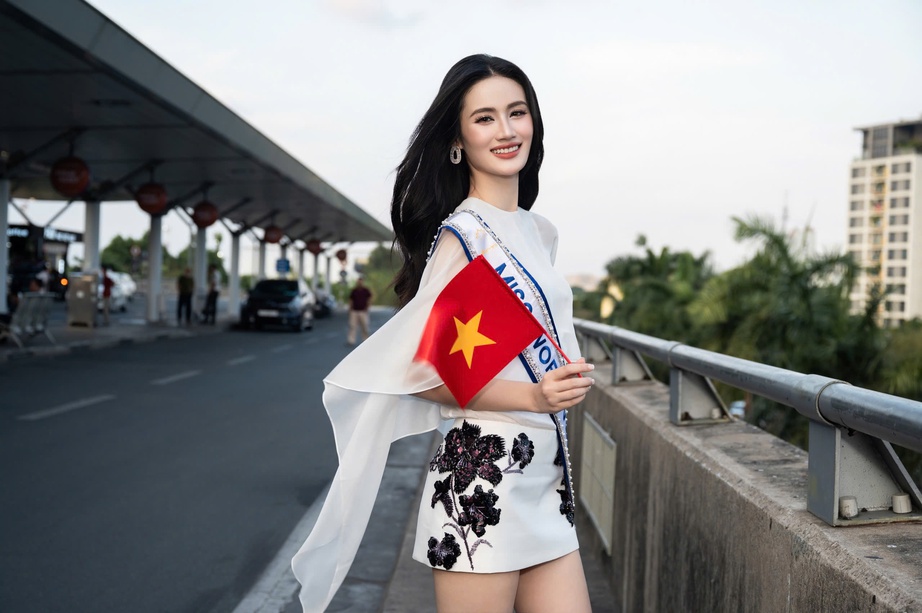 Hoa hậu Ý Nhi mang hơn 160kg hành lý đến Ấn Độ thi Miss World- Ảnh 1. Hoa hậu Ý Nhi mang hơn 160kg hành lý đến Ấn Độ thi Miss World- Ảnh 1.