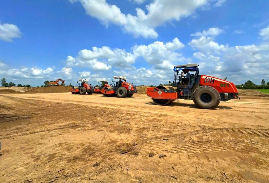 Đẩy tiến độ loạt dự án, đảm bảo hoàn thành mục tiêu 3.000km cao tốc- Ảnh 1. Đẩy tiến độ loạt dự án, đảm bảo hoàn thành mục tiêu 3.000km cao tốc- Ảnh 1.