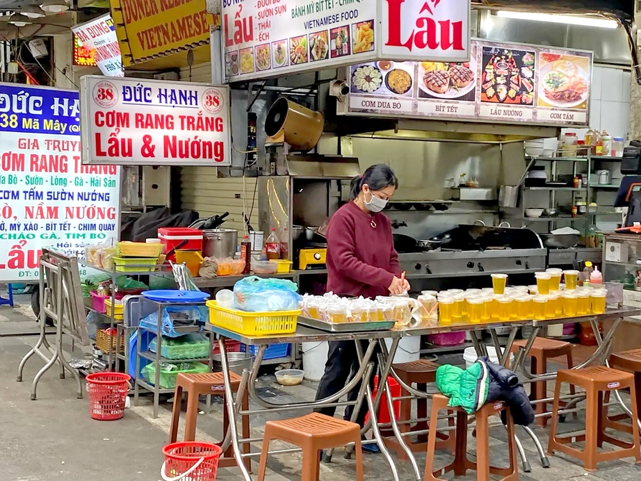 Tiểu thương né kê khai doanh thu, xử lý thế nào? - Ảnh 1. Tiểu thương né kê khai doanh thu, xử lý thế nào? - Ảnh 1.