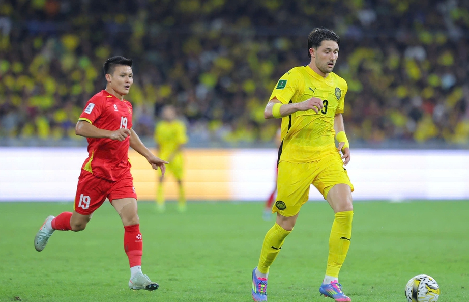 Tuyển Việt Nam nhận thêm tin kém vui từ FIFA sau trận thua Malaysia- Ảnh 2. Tuyển Việt Nam nhận thêm tin kém vui từ FIFA sau trận thua Malaysia- Ảnh 2.