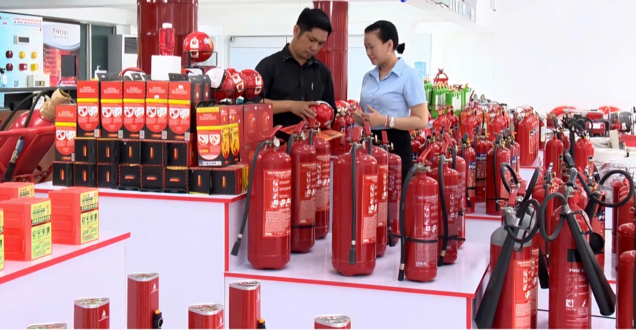 Bình chữa cháy, mua và sử dụng sao cho đúng để bảo vệ gia đình?- Ảnh 1. Bình chữa cháy, mua và sử dụng sao cho đúng để bảo vệ gia đình?- Ảnh 1.