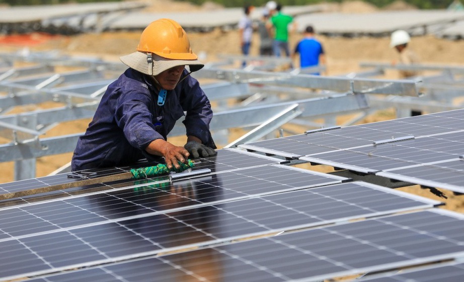 Hơn 2 năm đàm phán, chỉ 16 dự án điện tái tạo chuyển tiếp chốt được giá điện với EVN- Ảnh 1. Hơn 2 năm đàm phán, chỉ 16 dự án điện tái tạo chuyển tiếp chốt được giá điện với EVN- Ảnh 1.