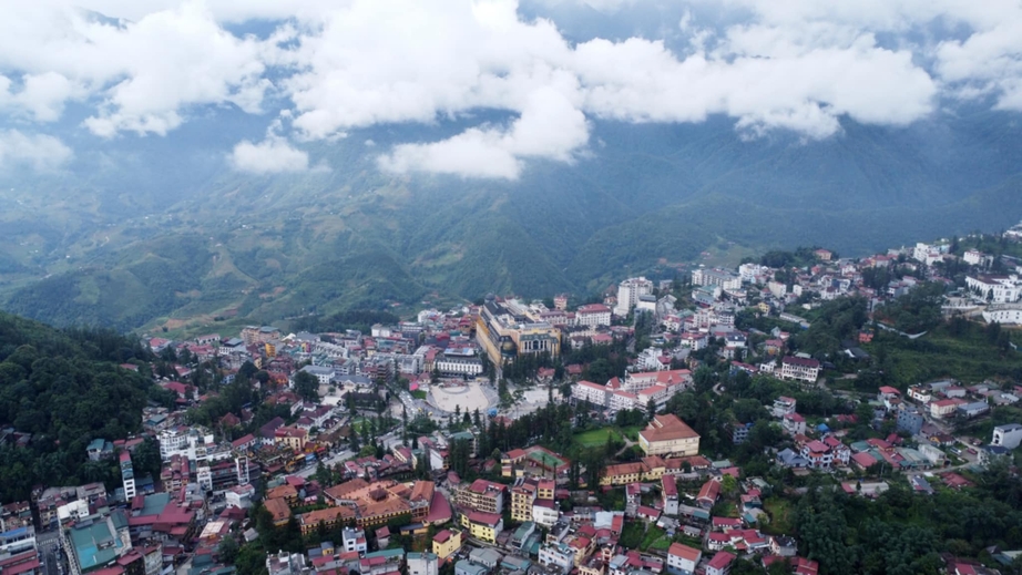 Sa Pa và những trải nghiệm níu chân du khách bốn phương- Ảnh 1. Sa Pa và những trải nghiệm níu chân du khách bốn phương- Ảnh 1.
