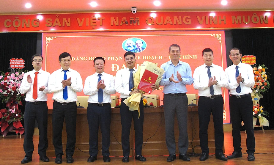 Đảng bộ Vụ Kế hoạch - Tài chính đại hội nhiệm kỳ 2025-2030- Ảnh 2. Đảng bộ Vụ Kế hoạch - Tài chính đại hội nhiệm kỳ 2025-2030- Ảnh 2.
