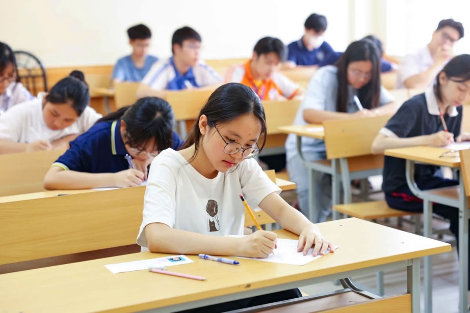 Hà Nội sẵn sàng cho kỳ thi tốt nghiệp THPT năm 2025- Ảnh 1. Hà Nội sẵn sàng cho kỳ thi tốt nghiệp THPT năm 2025- Ảnh 1.
