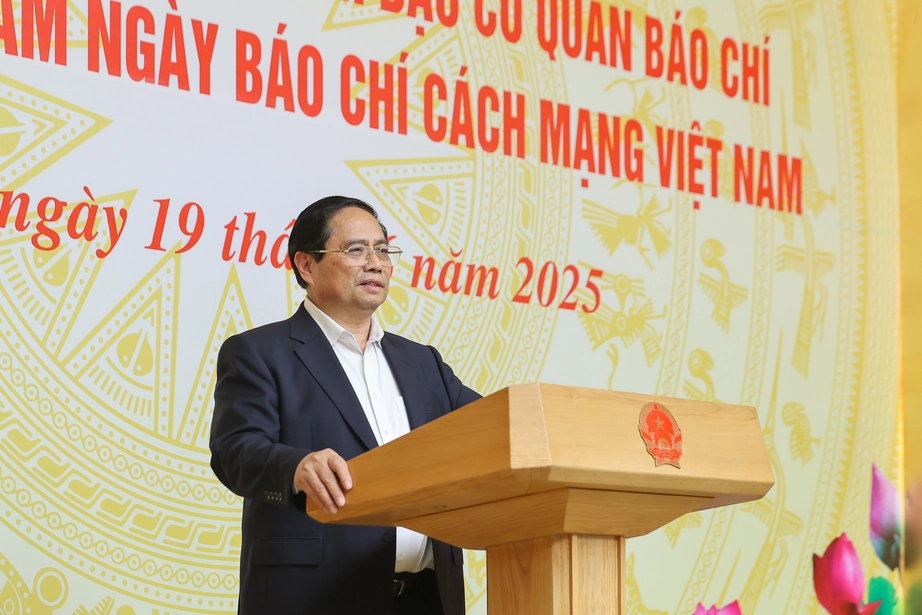 Báo chí tiếp tục phát huy truyền thống trăm năm với "tâm sáng - lòng trong - bút sắc"- Ảnh 1. Báo chí tiếp tục phát huy truyền thống trăm năm với "tâm sáng - lòng trong - bút sắc"- Ảnh 1.