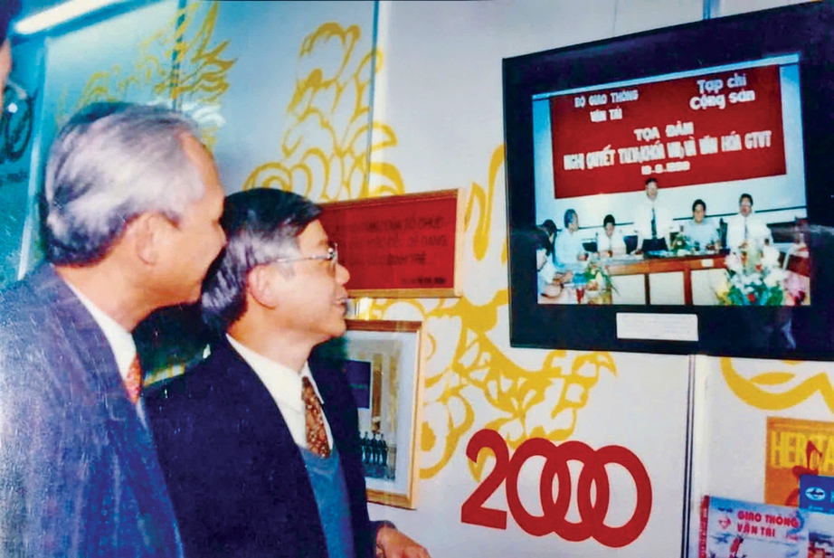 Ký ức một thời làm báo ngành- Ảnh 2. Ký ức một thời làm báo ngành- Ảnh 2.