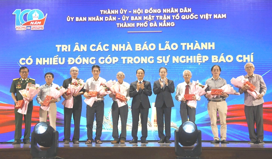 Bí thư Đà Nẵng: Địa phương cần chủ động phối hợp báo chí lan tỏa thông tin chính thống- Ảnh 2. Bí thư Đà Nẵng: Địa phương cần chủ động phối hợp báo chí lan tỏa thông tin chính thống- Ảnh 2.