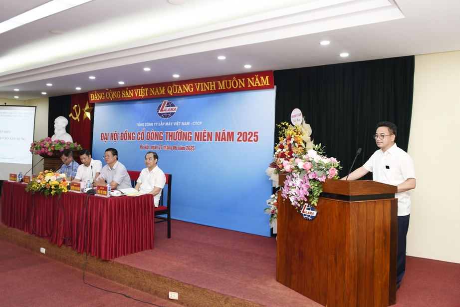 Ông Vũ Ngọc Anh, Vụ trưởng Vụ Quản lý doanh nghiệp (Bộ Xây dựng) phát biểu chỉ đạo tại Đại hội đồng cổ đông thường niên năm 2025 của LILAMA. Ông Vũ Ngọc Anh, Vụ trưởng Vụ Quản lý doanh nghiệp (Bộ Xây dựng) phát biểu chỉ đạo tại Đại hội đồng cổ đông thường niên năm 2025 của LILAMA.