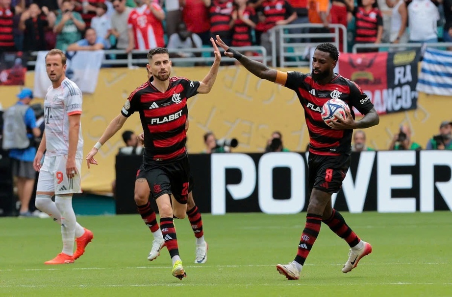 FIFA Club World Cup: Thắng đẹp đội bóng Brazil, Bayern Munich giành vé vào tứ kết- Ảnh 2. FIFA Club World Cup: Thắng đẹp đội bóng Brazil, Bayern Munich giành vé vào tứ kết- Ảnh 2.