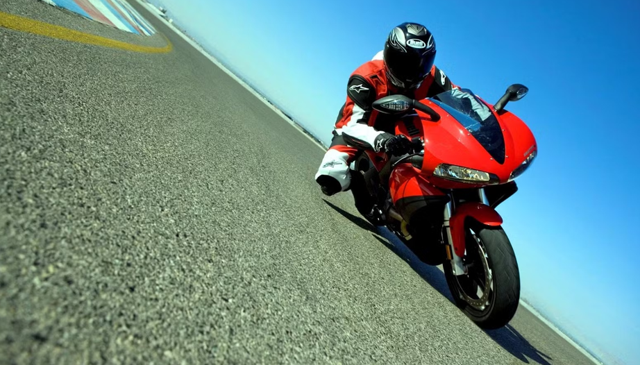 Top 10 mẫu Sportbike cũ giá rẻ đáng mua nhất- Ảnh 1. Top 10 mẫu Sportbike cũ giá rẻ đáng mua nhất- Ảnh 1.