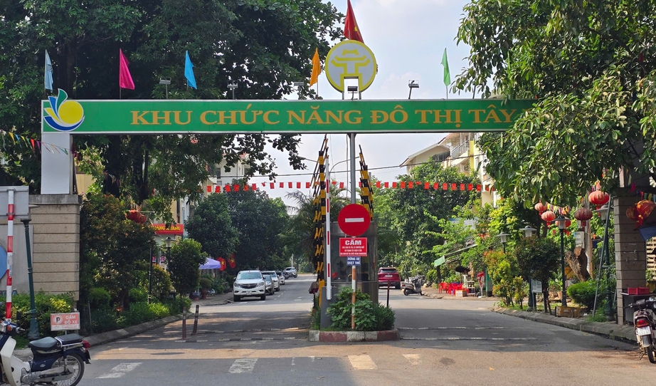 Hà Nội: Nhiều khu đô thị chưa mở lối, tạo ra điểm nghẽn giao thông đô thị- Ảnh 6. Hà Nội: Nhiều khu đô thị chưa mở lối, tạo ra điểm nghẽn giao thông đô thị- Ảnh 6.