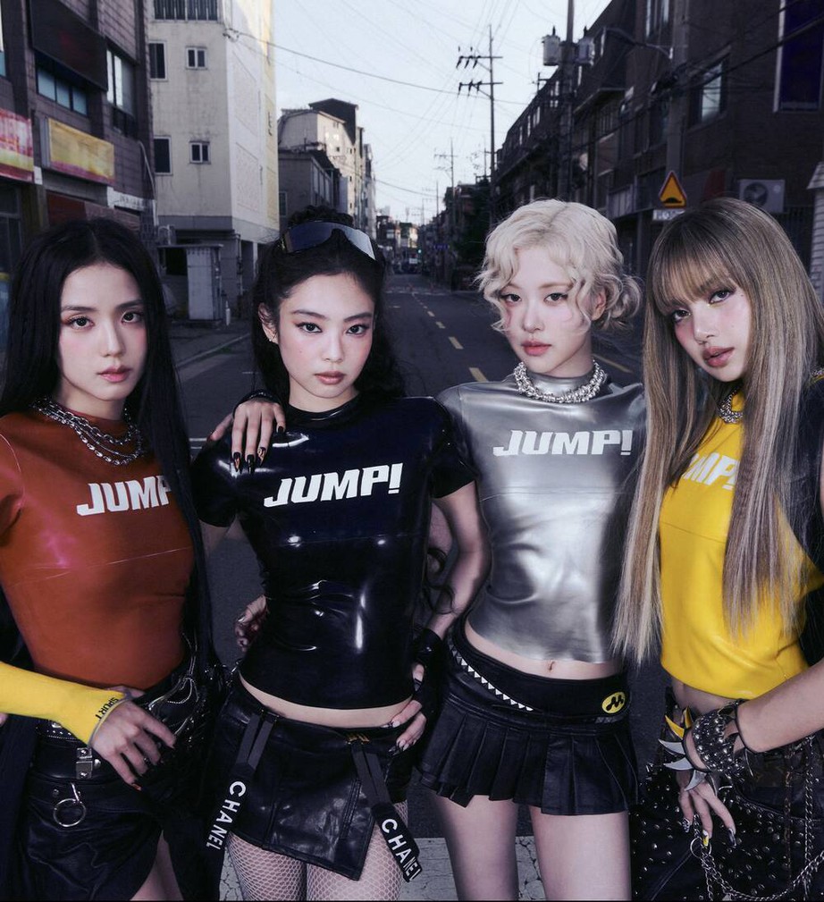 BlackPink tạo cơn địa chấn với MV "Jump"- Ảnh 2. BlackPink tạo cơn địa chấn với MV "Jump"- Ảnh 2.