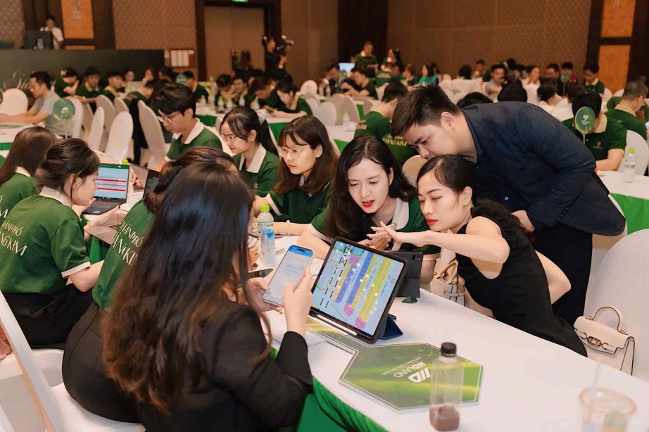 Sóng đầu tư đổ về Dương Kinh, hàng nghìn nhà đầu tư săn bất động sản Vinhomes Golden City- Ảnh 3.