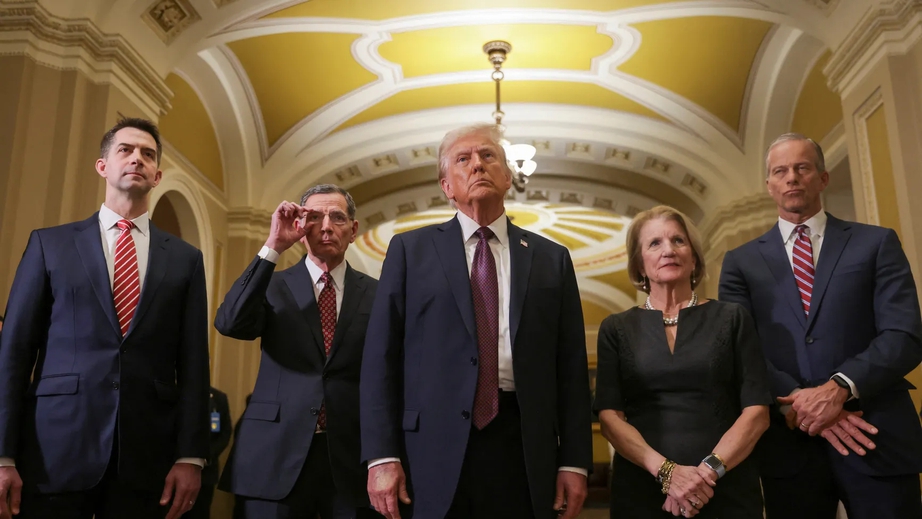 Thượng viện Mỹ thông qua dự luật thuế - chi tiêu quy mô lớn của ông Trump- Ảnh 1.