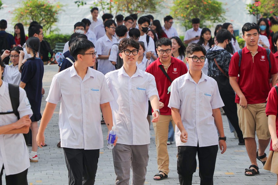 Đại học Sư phạm Hà Nội công bố bảng quy đổi điểm xét tuyển- Ảnh 1. Đại học Sư phạm Hà Nội công bố bảng quy đổi điểm xét tuyển- Ảnh 1.