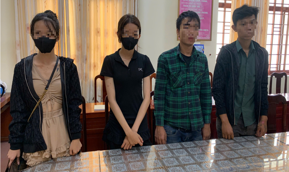Vĩnh Long liên tiếp phát hiện hàng chục "cậu ấm cô chiêu" sử dụng trái phép ma túy- Ảnh 1. Vĩnh Long liên tiếp phát hiện hàng chục "cậu ấm cô chiêu" sử dụng trái phép ma túy- Ảnh 1.