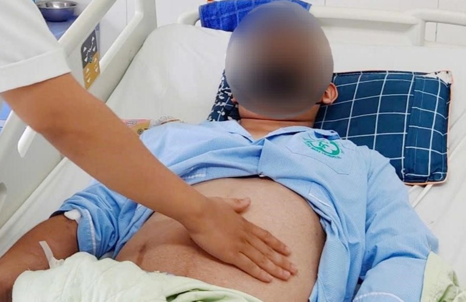 Sốt xuất huyết vào mùa, nhiều ca biến chứng, nguy kịch- Ảnh 1. Sốt xuất huyết vào mùa, nhiều ca biến chứng, nguy kịch- Ảnh 1.