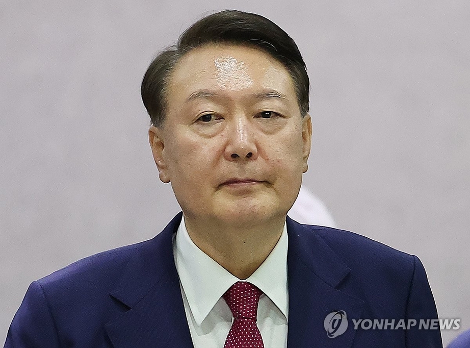 Cựu Tổng thống Hàn Quốc Yoon Suk Yeol chuẩn bị hầu tòa, điều trần về khả năng bị bắt giữ- Ảnh 1. Cựu Tổng thống Hàn Quốc Yoon Suk Yeol chuẩn bị hầu tòa, điều trần về khả năng bị bắt giữ- Ảnh 1.