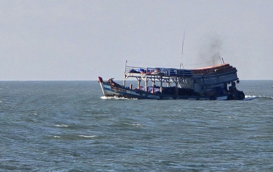 Quyết liệt chống khai thác IUU để gỡ cảnh báo "thẻ vàng" châu Âu- Ảnh 3. Quyết liệt chống khai thác IUU để gỡ cảnh báo "thẻ vàng" châu Âu- Ảnh 3.