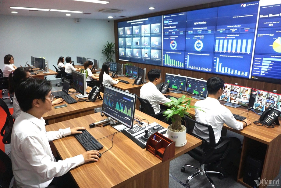 Thứ trưởng Nguyễn Tường Văn: Phát triển đô thị thông minh phải lấy con người làm trung tâm- Ảnh 4.