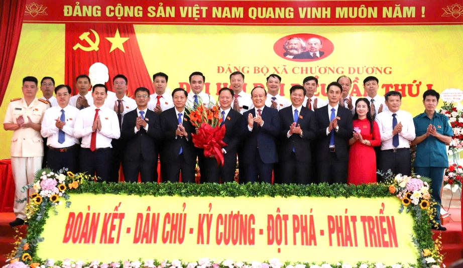 E:\Năm 2025\Tháng 8\Hình ảnh\z6922560131584_e023db8c87e3b7c1af5f09a259499248.jpg