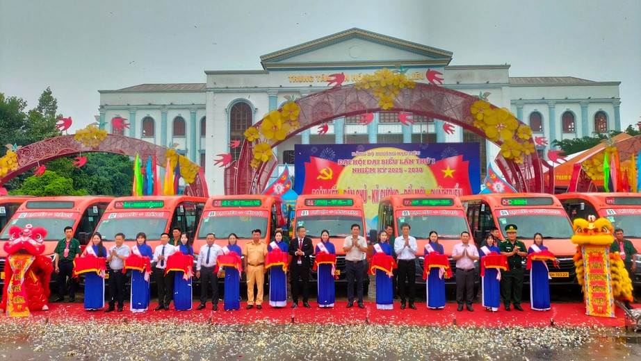 Khai trương 4 tuyến xe buýt máy lạnh, ứng dụng công nghệ số tại Cà Mau- Ảnh 4.