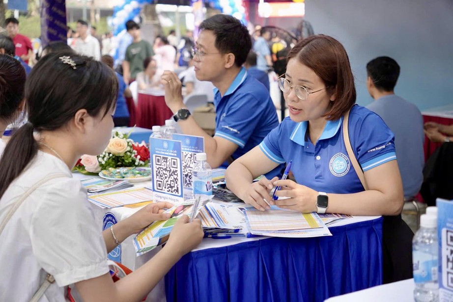 Điểm chuẩn Trường Đại học Mỏ - Địa chất cao nhất 25,5 điểm- Ảnh 1. Điểm chuẩn Trường Đại học Mỏ - Địa chất cao nhất 25,5 điểm- Ảnh 1.