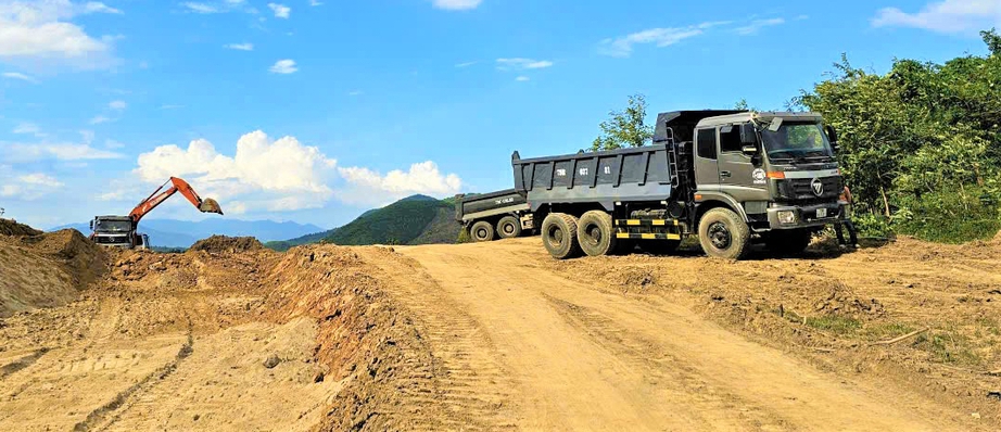 Nhiều vướng mắc khiến dự án đường liên vùng Khánh Hòa - Lâm Đồng - Ninh Thuận chậm tiến độ- Ảnh 2. Nhiều vướng mắc khiến dự án đường liên vùng Khánh Hòa - Lâm Đồng - Ninh Thuận chậm tiến độ- Ảnh 2.