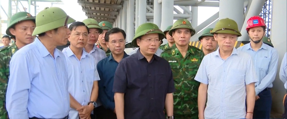 Nhiều địa phương ở miền Trung cấm biển trước khi bão số 5 đổ bộ- Ảnh 5. Nhiều địa phương ở miền Trung cấm biển trước khi bão số 5 đổ bộ- Ảnh 5.