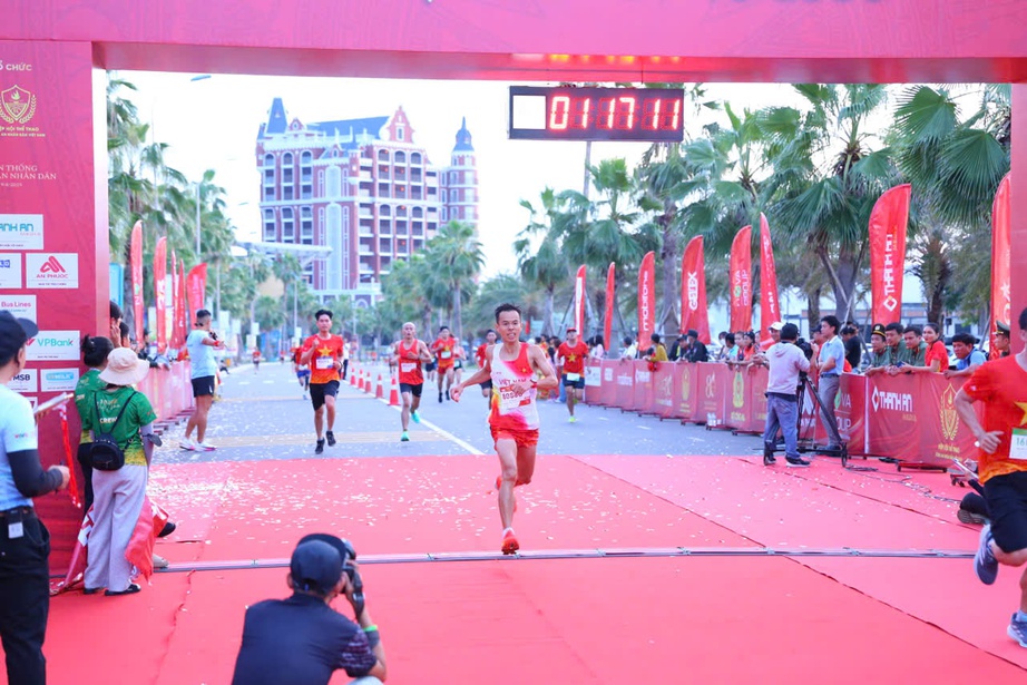 Tưng bừng khai mạc Sport Festival 2025 ở Lâm Đồng- Ảnh 4. Tưng bừng khai mạc Sport Festival 2025 ở Lâm Đồng- Ảnh 4.